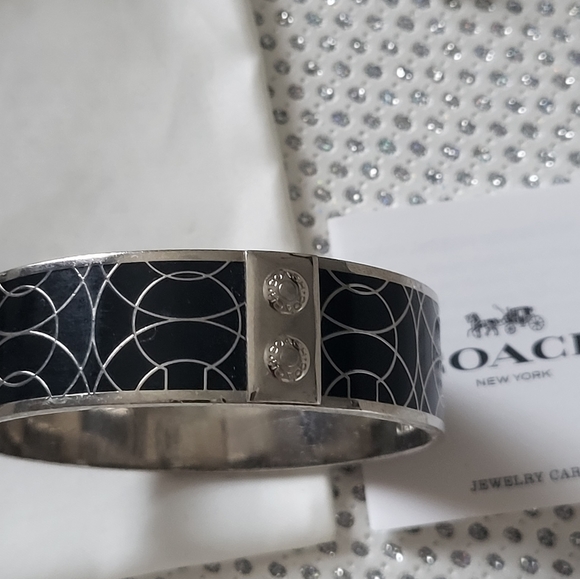 Authentic Coach bangle bracelet - Picture 2 of 4